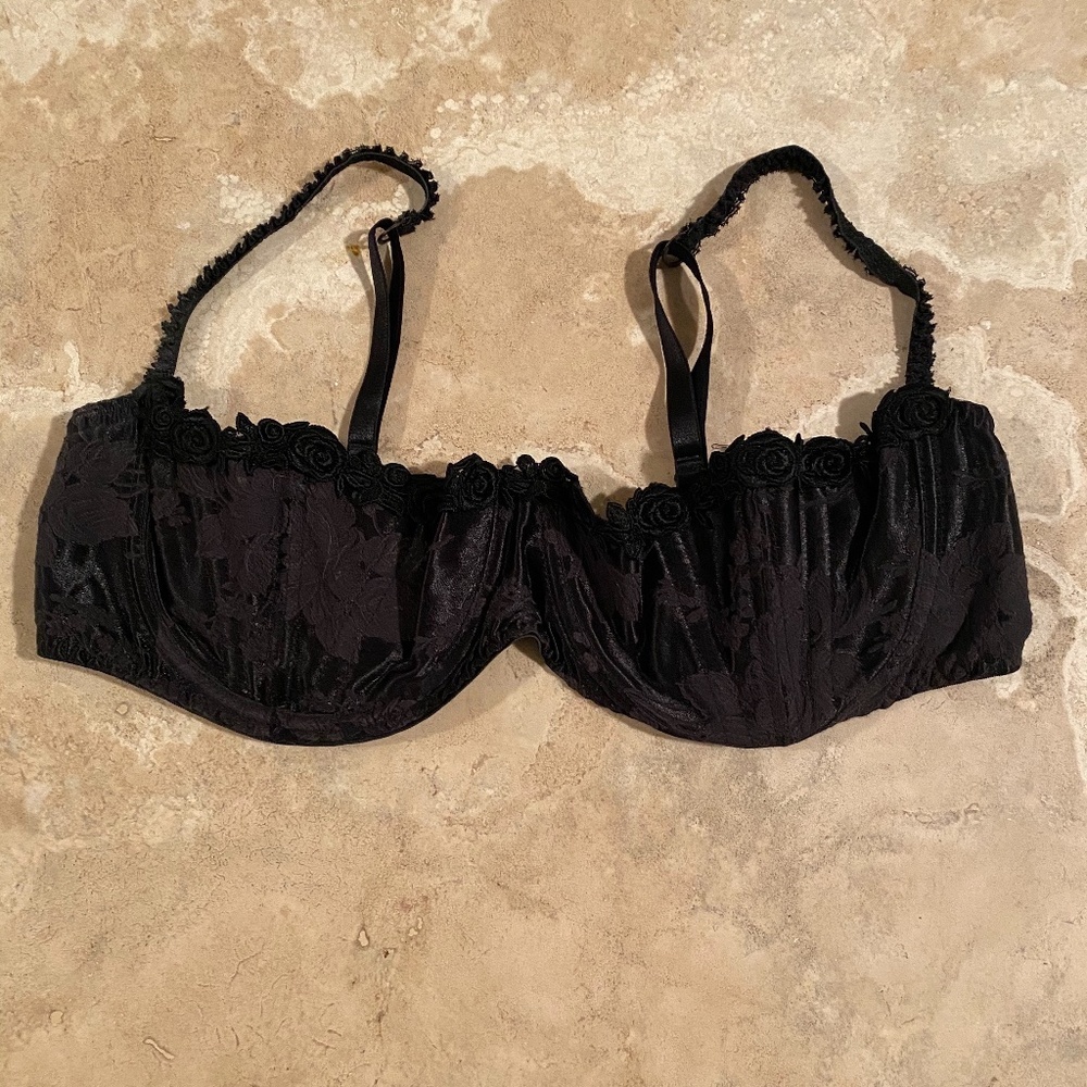 Vintage Intimate Attitudes Lingere Boning Demi Bra